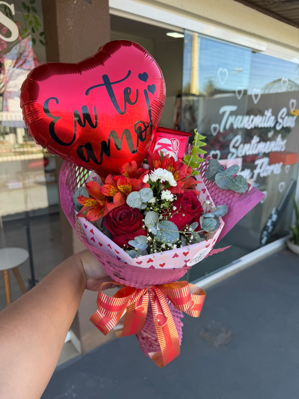 Kit presente — Mirela Flores